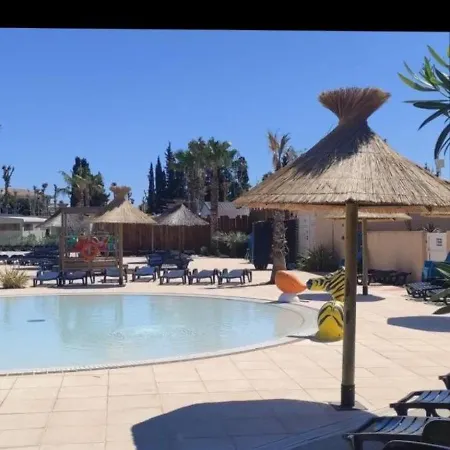 Mobil L'ecrin Bleu Bougainvilliers Camping